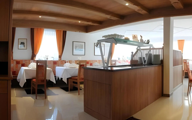 Hotel FleurAlp