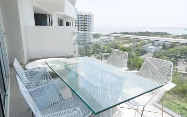 Martinique Delux with Private Hot Tub