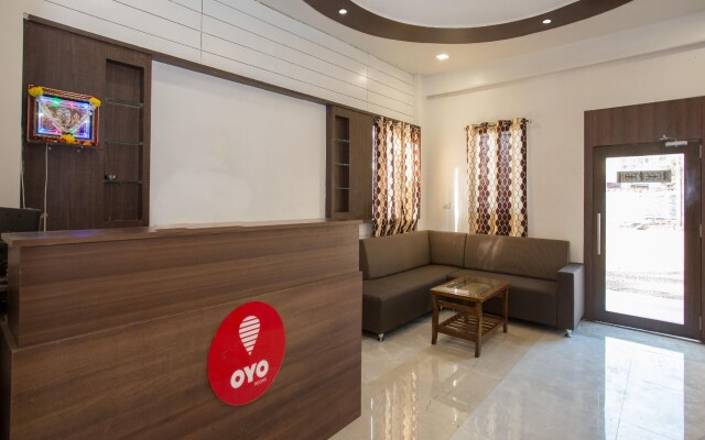 OYO 10679 Hotel Nanashree Executive