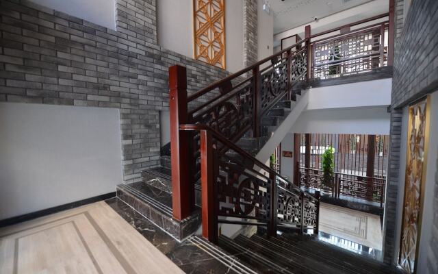 Jingcui Huanyi Hotel