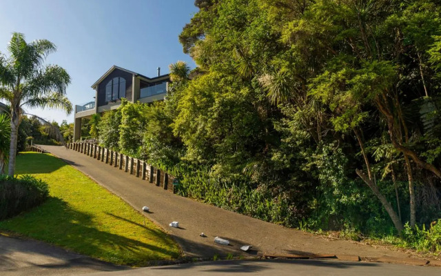 View from the Top - Whitianga Holiday Home