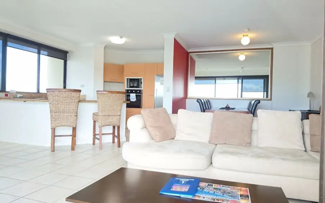 Surfers Hawaiian Holiday Apartments