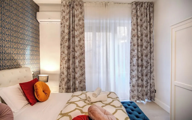 White Mirror  Apartment