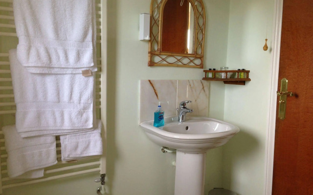 Orchard Manor - Guest house