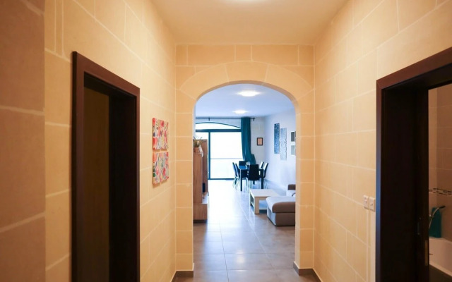 3 Bedroom Apartment With Private Pool and hot tub