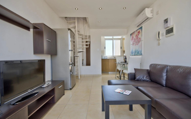 Delightful 2 bedrooms Apartment in Sliema
