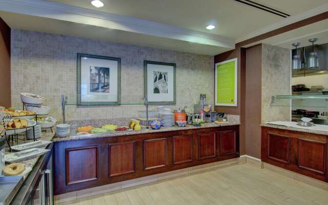 Hilton Garden Inn Norwalk