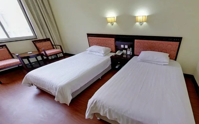 Yidong Hotel
