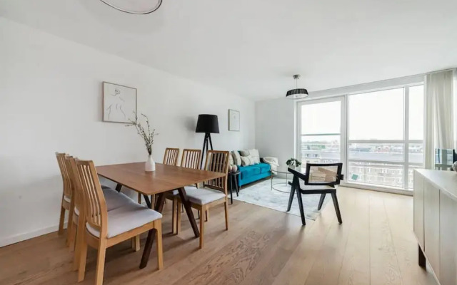Stunning 2B Vauxhall Apt near Thames & Tube