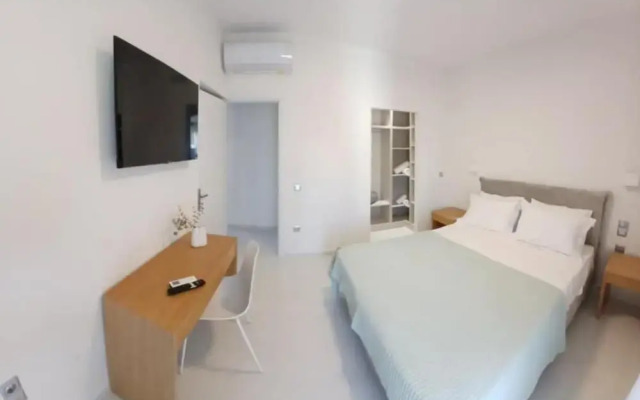 White Dome Apartment I