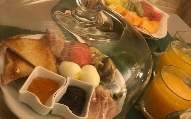 Edward Rooms & Wellness