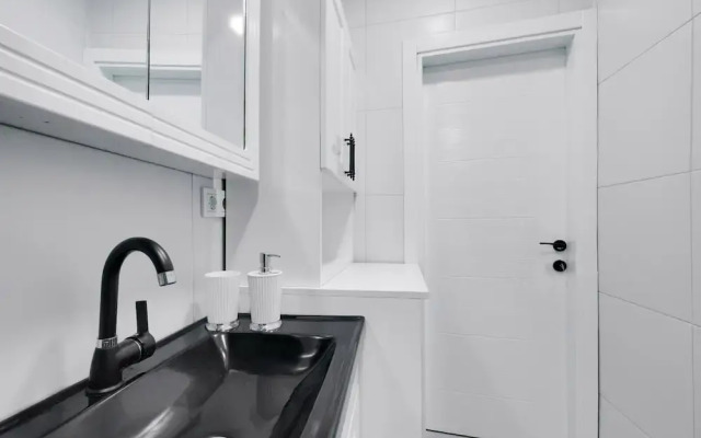 Cozy Flat 10 min to Marmaray and Uskudar Coast