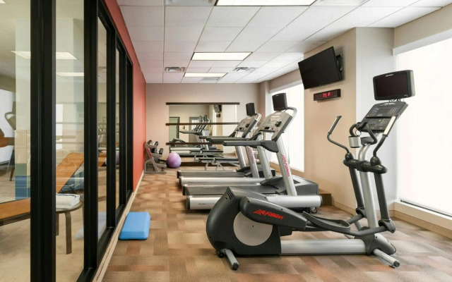 Courtyard by Marriott St. Petersburg Downtown