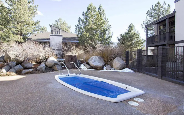 Sherwin Villas- Free Shuttle & Near Skiing!