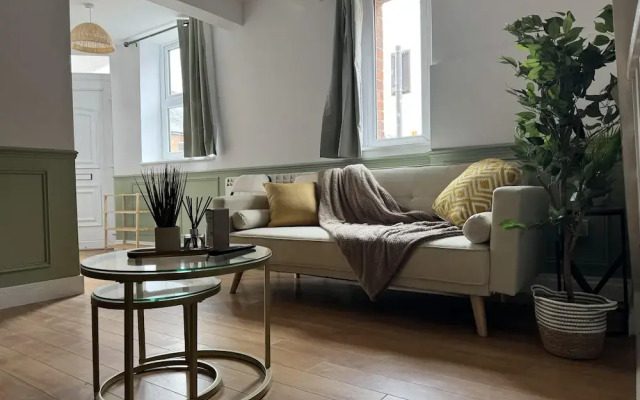 Grace House - Spacious 3 Bedroom Retreat