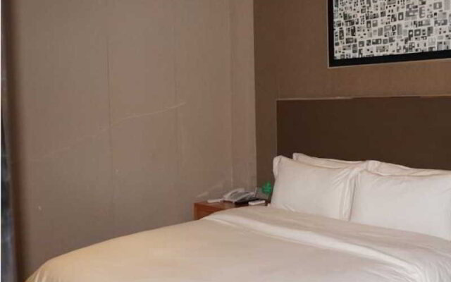 Insail Hotels (Pazhou Exhibition Center KeCun Metro Station Liyin Square Branch Guangzhou）