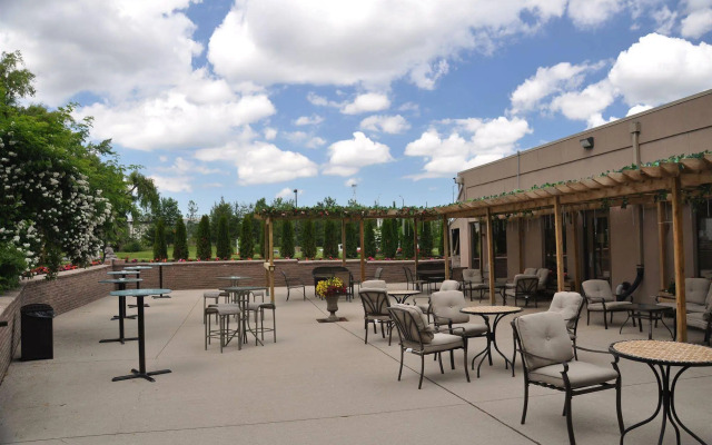 The Peninsula Inn