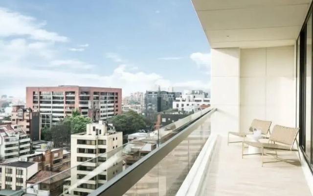 w Spacious 3BR w View in El Nogal