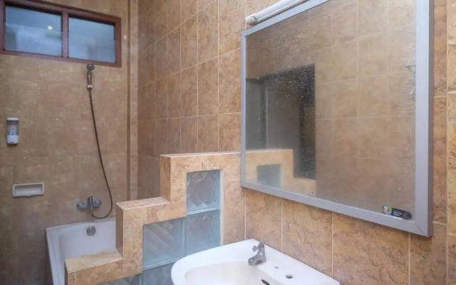 NIDA Rooms Ring Road Utara 1E