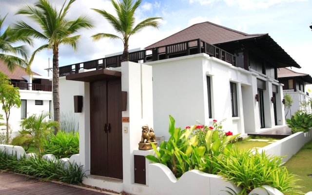 The Oriental Beach Pool Villa & Village