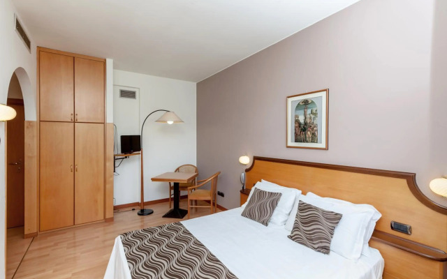 Hotel Tevere
