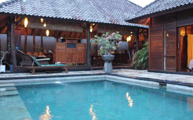 Gili Exotic Villas