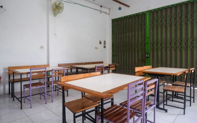 RedDoorz Syariah Near UMY Yogyakarta 2