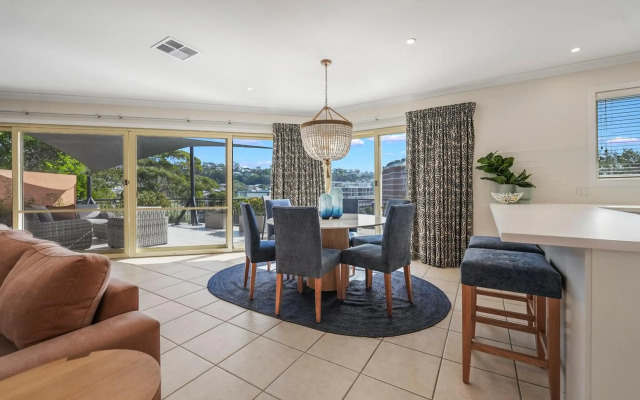 Terrigal Sails Serviced Apartments