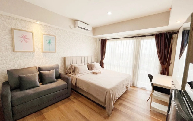 Breeze Apartments at Bintaro by OkeStay