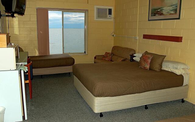 Meningie's Waterfront Motel