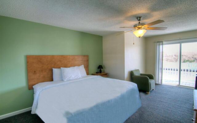 Surfside Motor Lodge