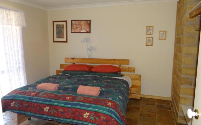 Cinnamon Coloureds Farm Cottages