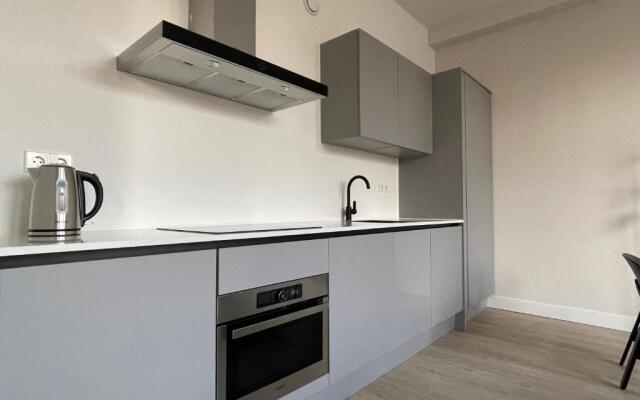 Great 3 Bedroom Serviced Apartment 98m2 -MNL G-
