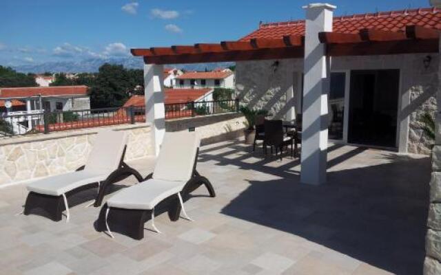 Sea View Apartments Nina