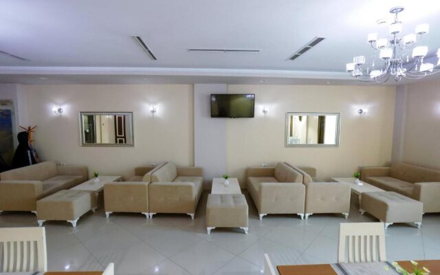 Christis Hotel Borova