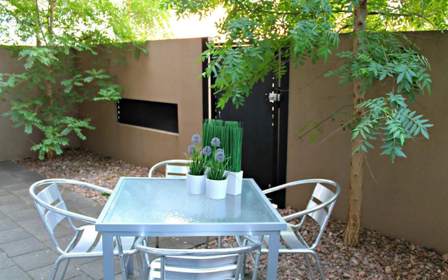 Adelaide DressCircle Apartments