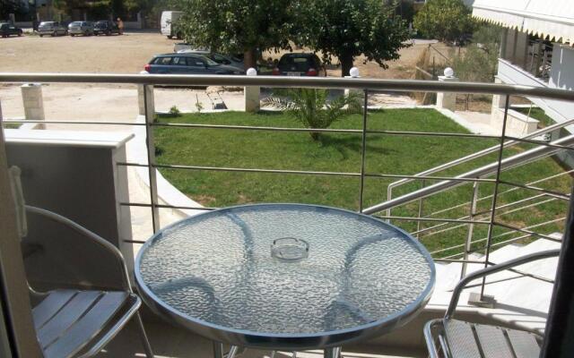 Mavridis Rooms 2