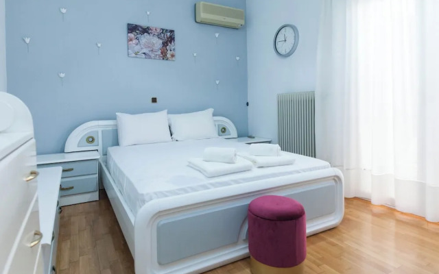 Classical 2 Bd Beauty Apt in Chalandri