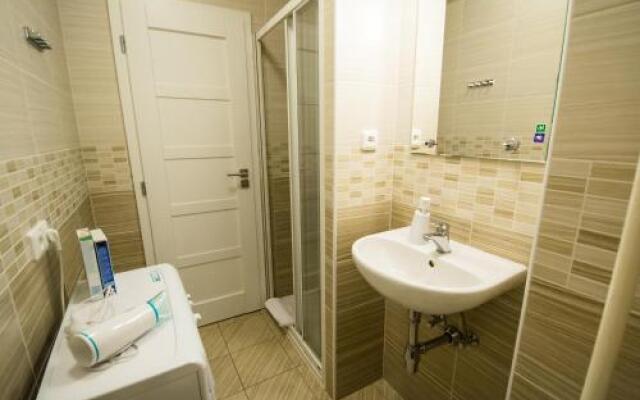 Old Town Rybna Apt by Ruterra