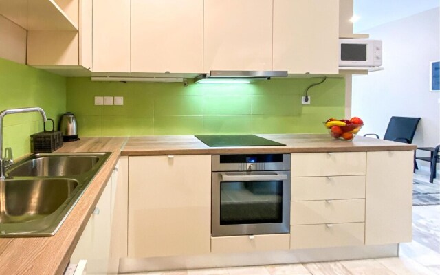 Beautiful Apartment in Chalkida With Wifi and 2 Bedrooms