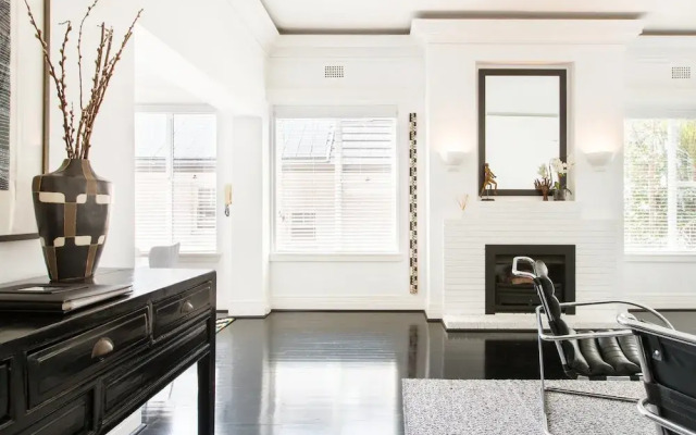 The Double Bay Executive Apartment