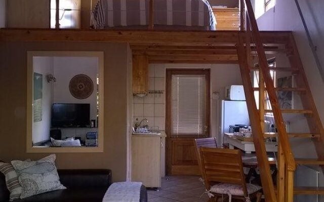 Theebos Anneline's Self Catering Apartments