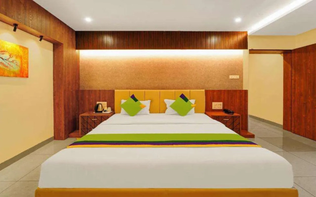 Treebo Surya Comforts, 200 Mtrs From Kolhapur Railway Station