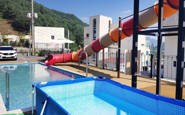 Gapyeong Elsa Spa Pension