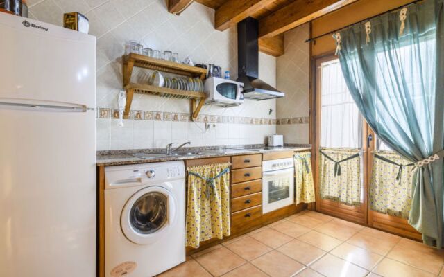 House Angelita Olocau del Rey 13406