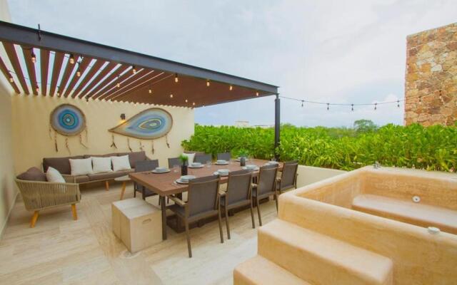 Stunning 3BRAZ Penthouse Aldea Zama Private Rooftop Jacuzzi Top-Notch Amenities