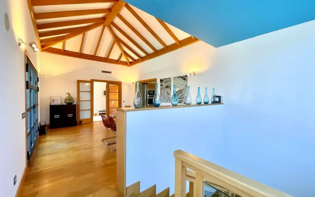 Beautiful 5-bed Villa in Playa Blanca
