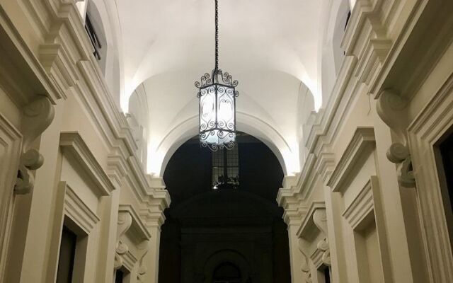 Roma Royal Residence