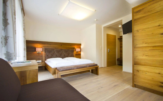 Hotel Zirngast