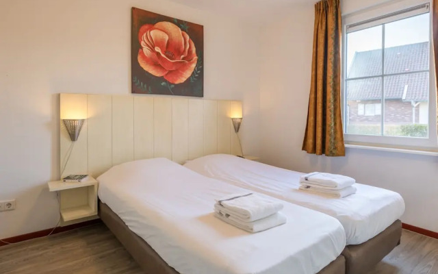 Luxurious Detached Villa With Washer, in De Maasduinen Area